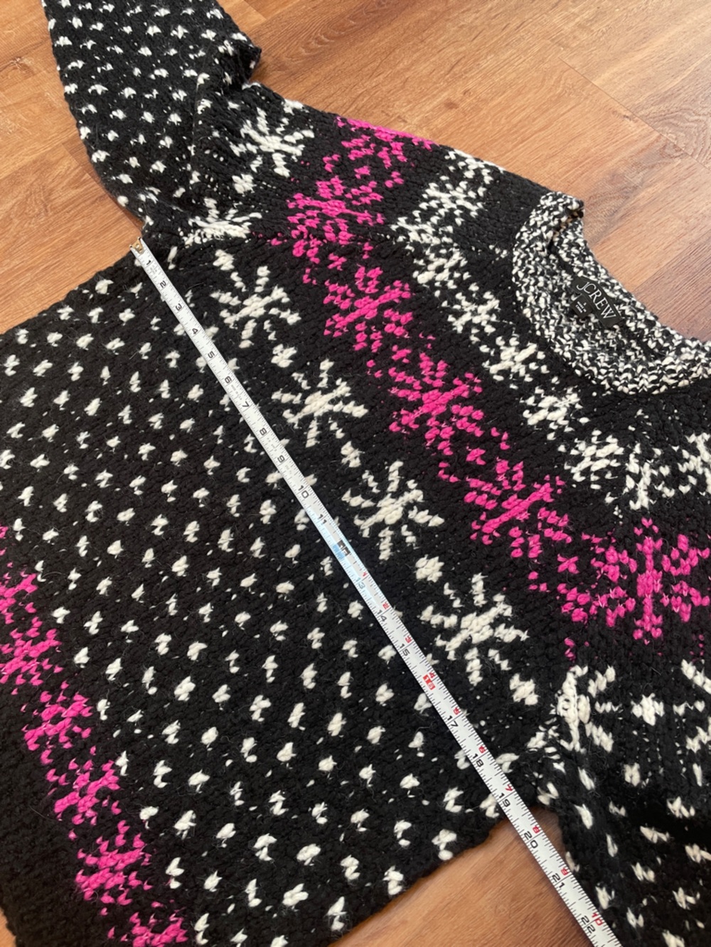 J Crew Womens Jacquard Fair Isle Knit Chunky Sweater Size Small Snowflakes - Picture 6 of 8